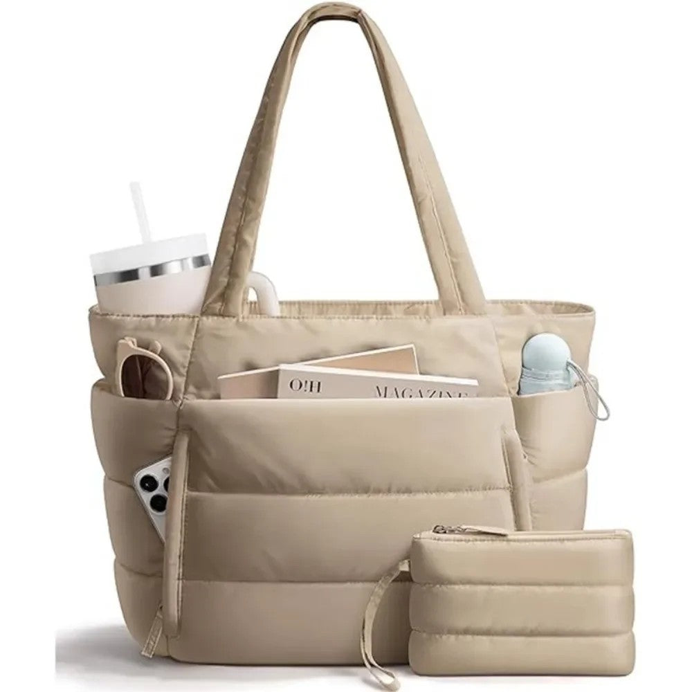 Tote in Sand
